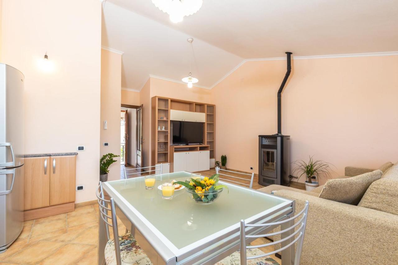 Ferienwohnung Casa Con Barbecue Àrbatax Exterior foto